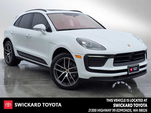 2025 Porsche Macan Base