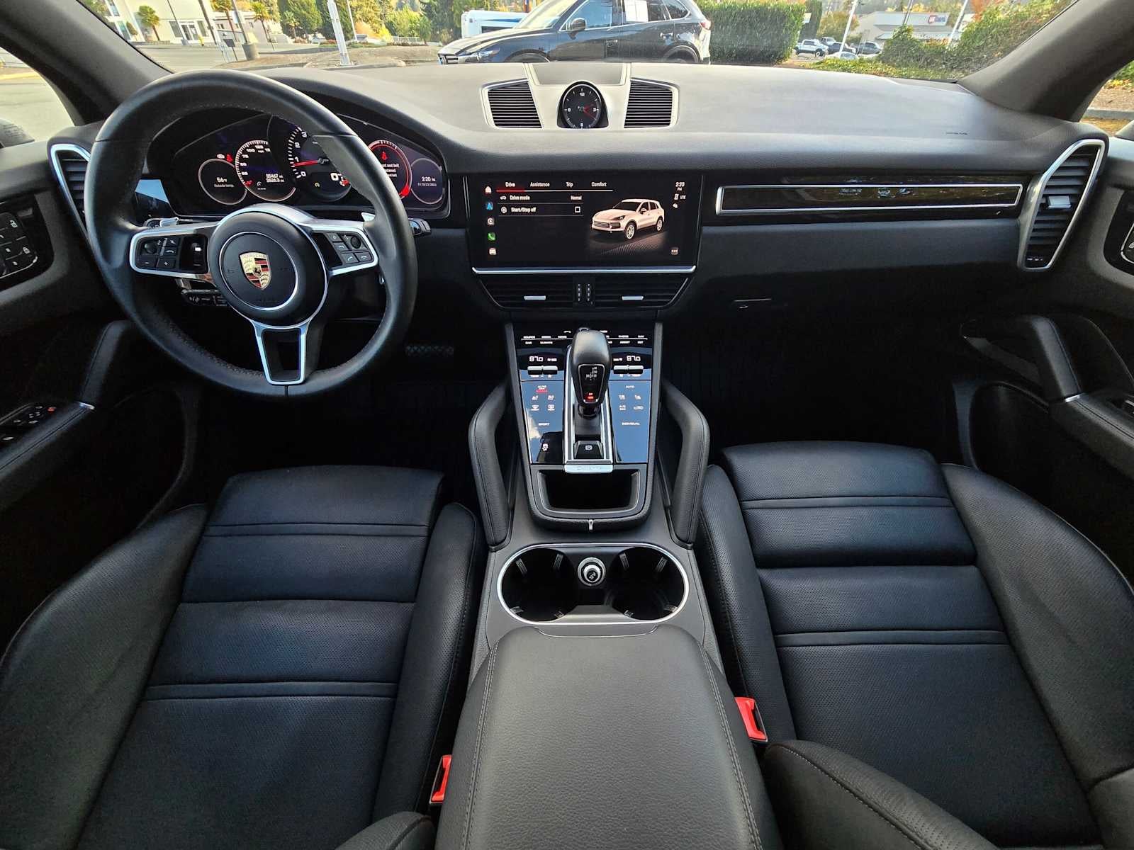 2023 Porsche Cayenne Platinum Edition