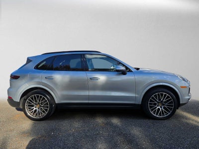 2023 Porsche Cayenne Platinum Edition