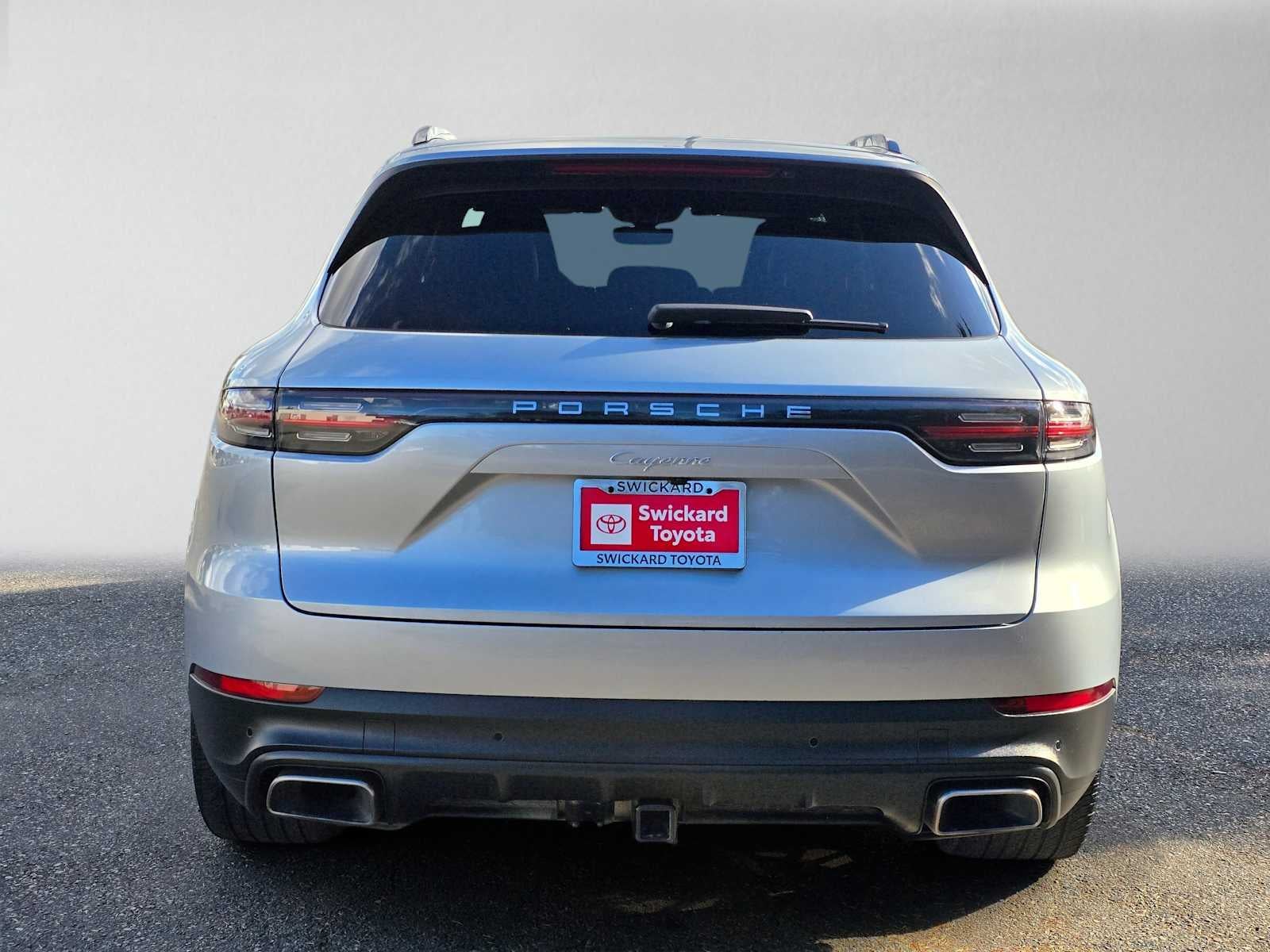 2023 Porsche Cayenne Platinum Edition