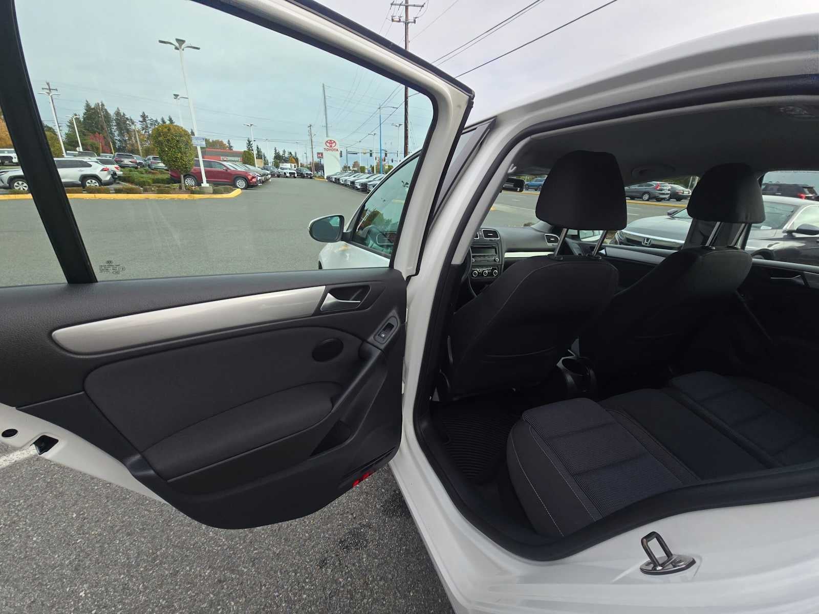 2012 Volkswagen Golf w/Conv