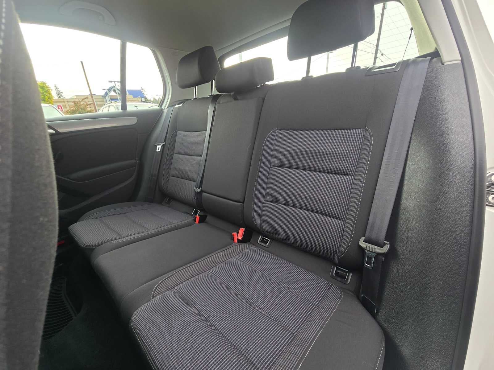 2012 Volkswagen Golf w/Conv