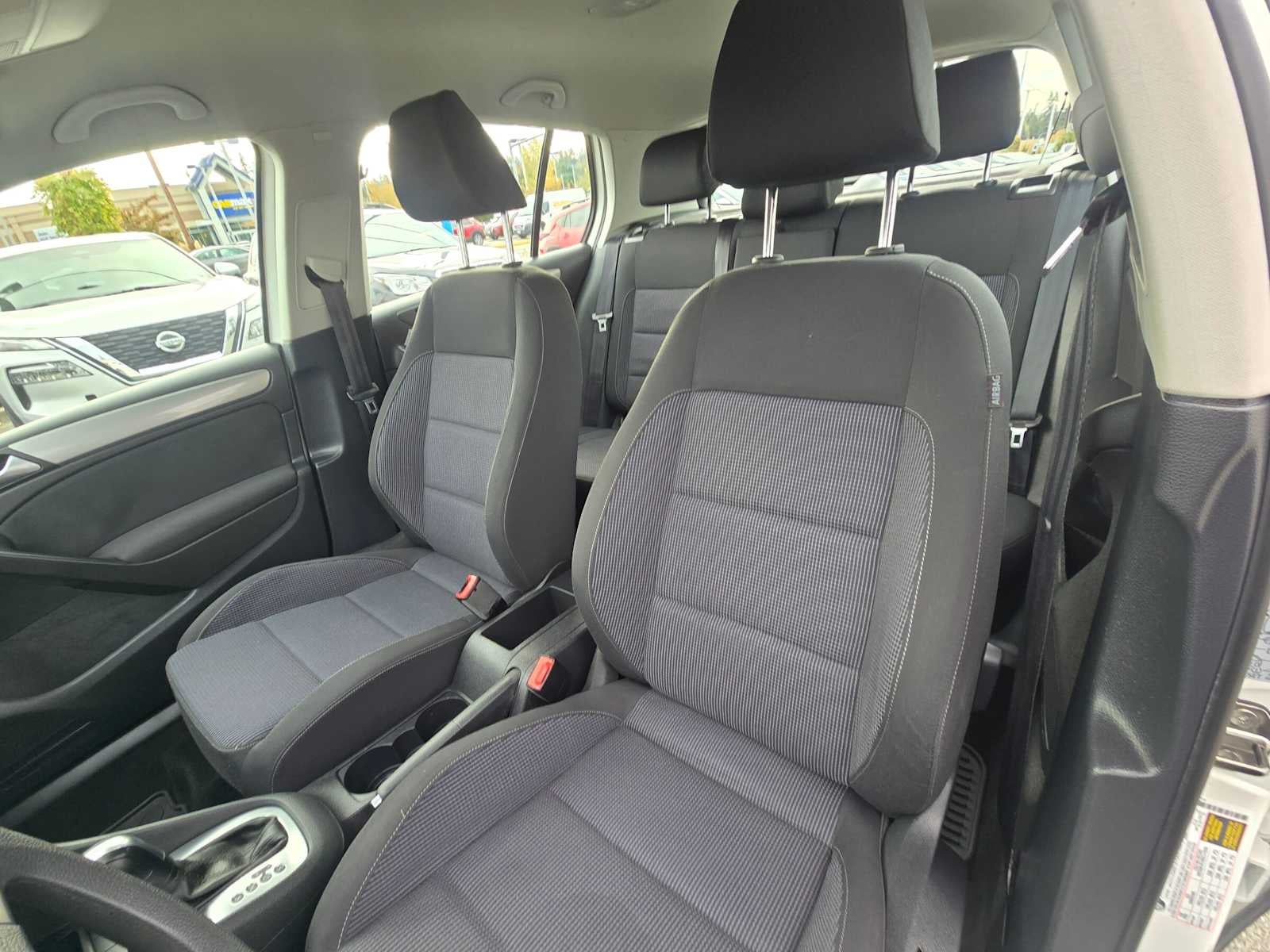 2012 Volkswagen Golf w/Conv