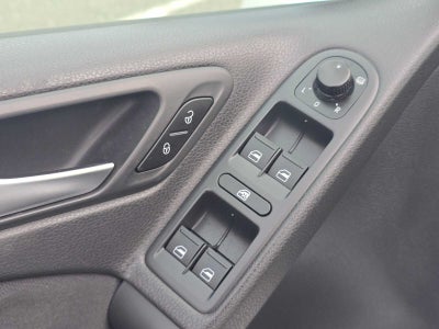 2012 Volkswagen Golf w/Conv