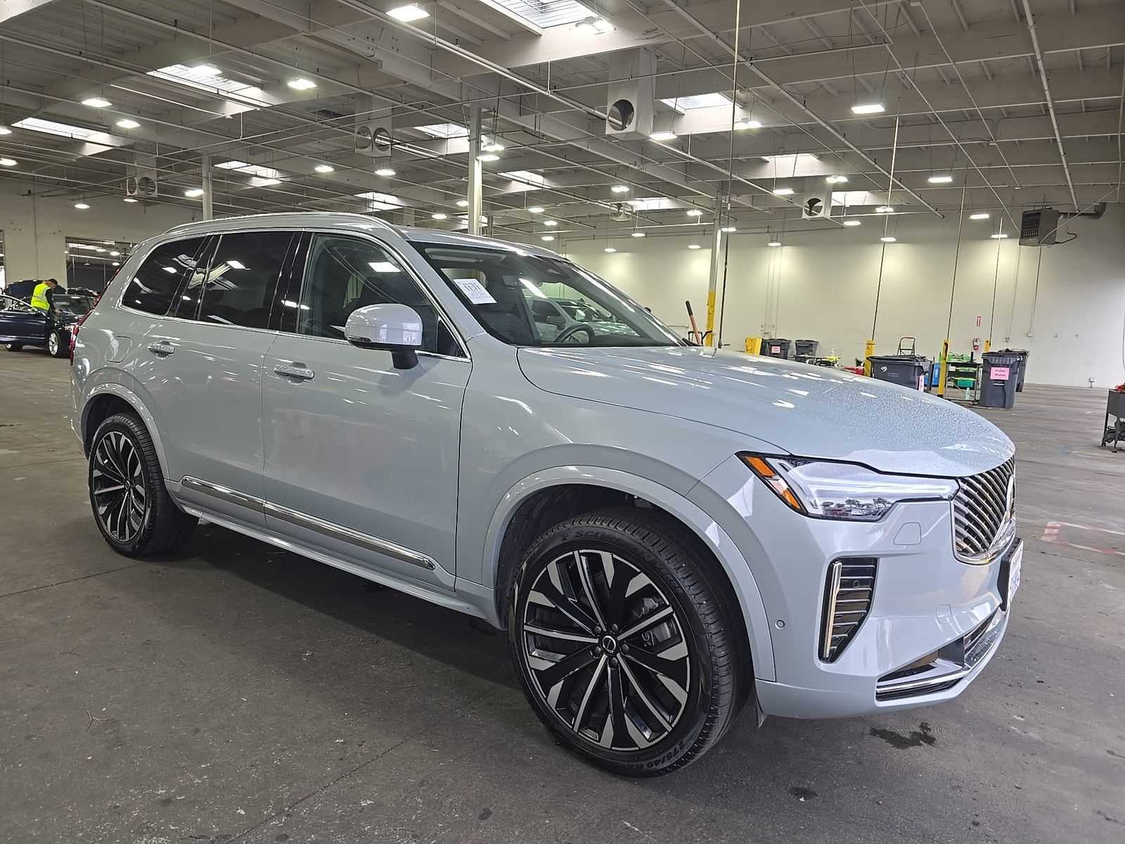 2026 Volvo XC90 Plus