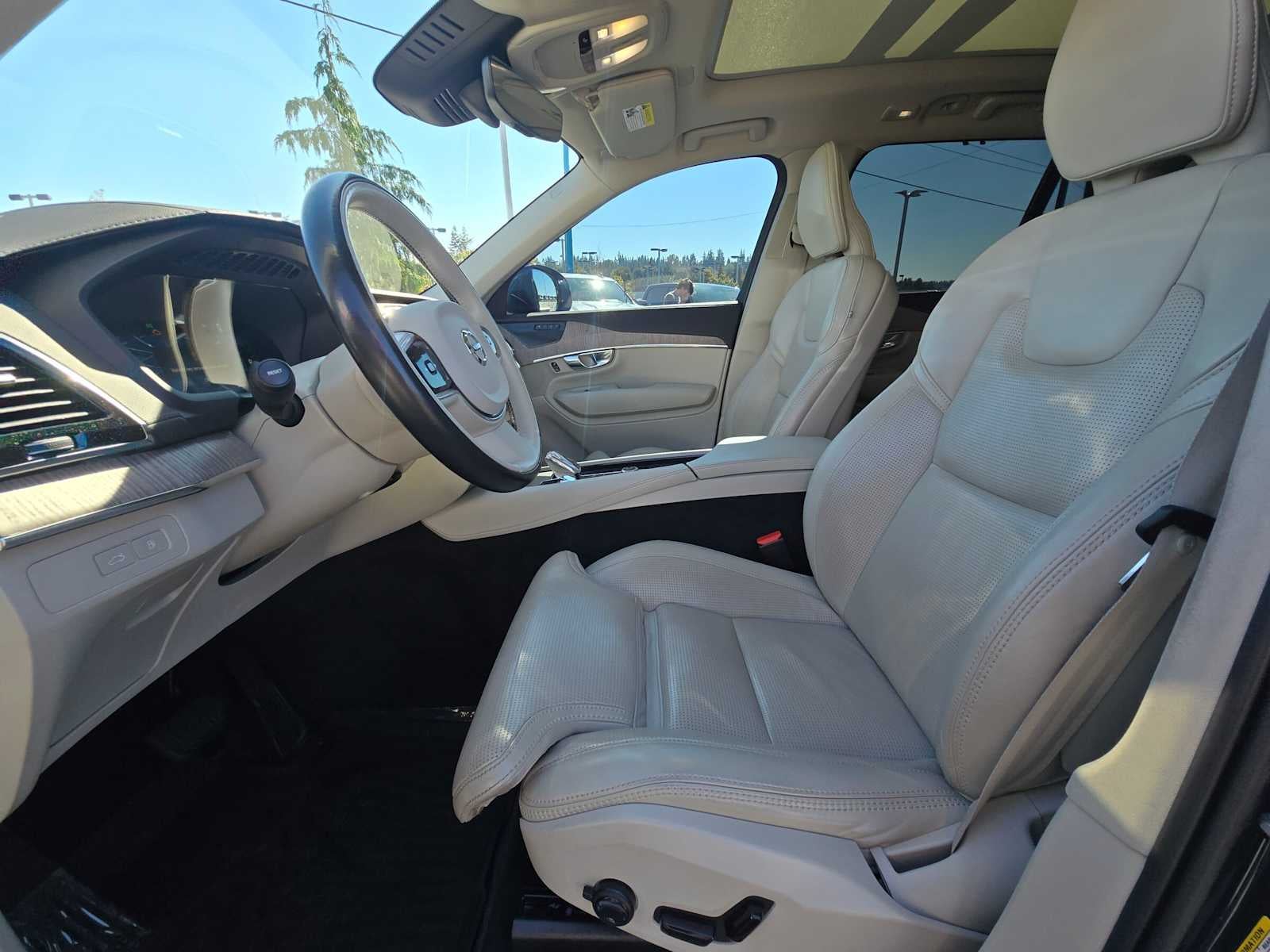 2023 Volvo XC90 Recharge Plug-In Hybrid Ultimate