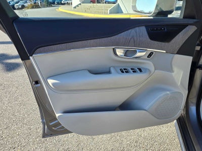 2022 Volvo XC90 Recharge Plug-In Hybrid Inscription