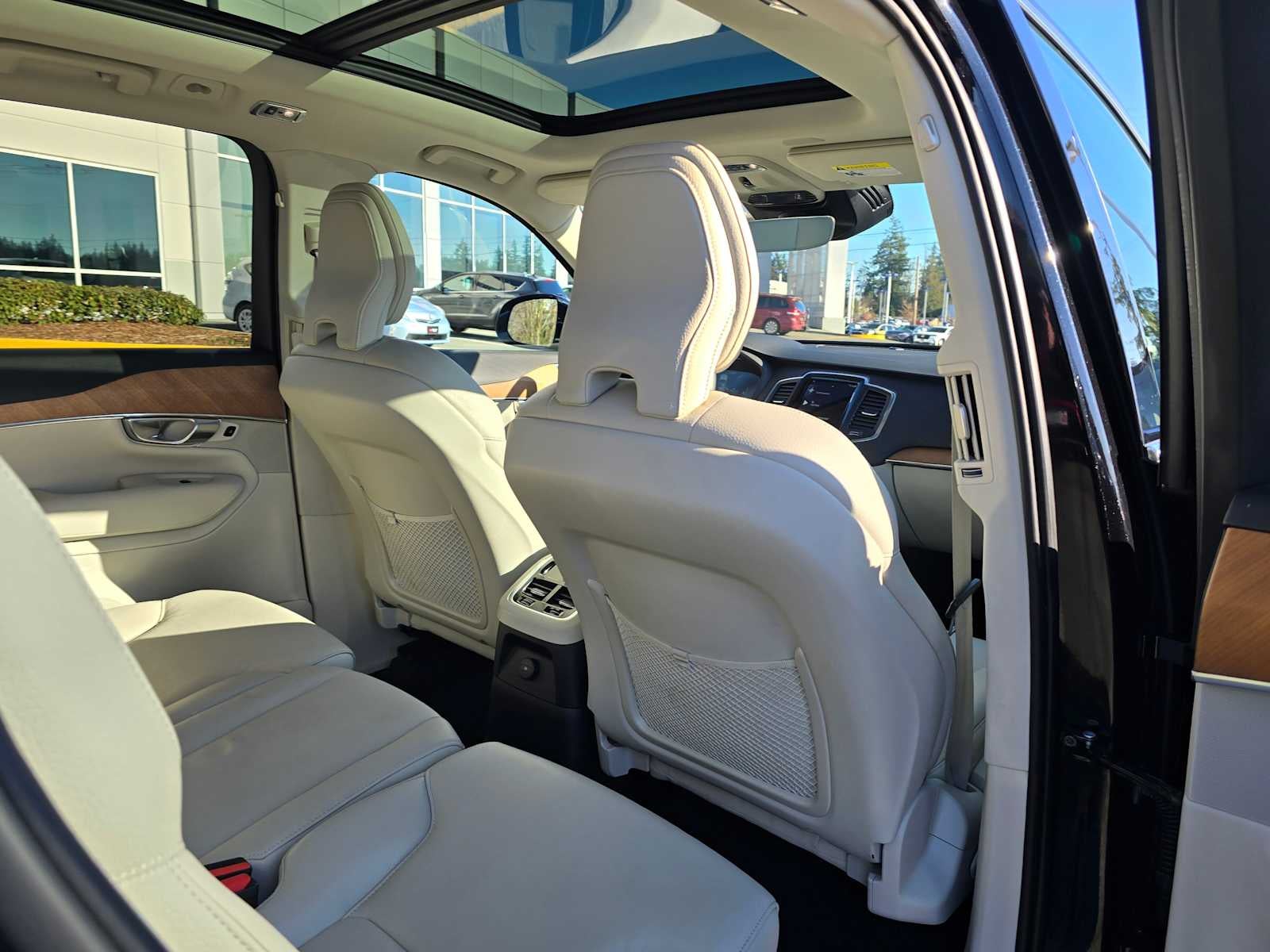 2022 Volvo XC90 Recharge Plug-In Hybrid Inscription Expression