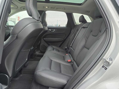 2023 Volvo XC60 Plus Bright Theme