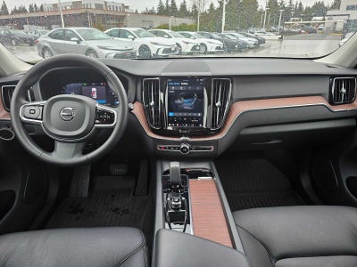 2023 Volvo XC60 Plus Bright Theme