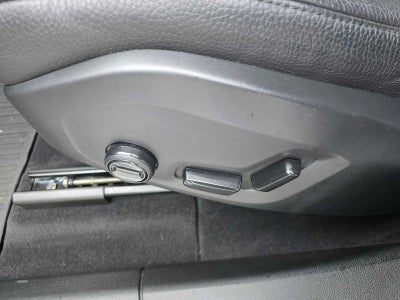 2023 Volvo XC60 Plus Bright Theme