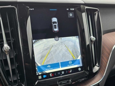 2023 Volvo XC60 Plus Bright Theme