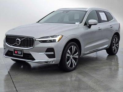 2023 Volvo XC60 Plus Bright Theme