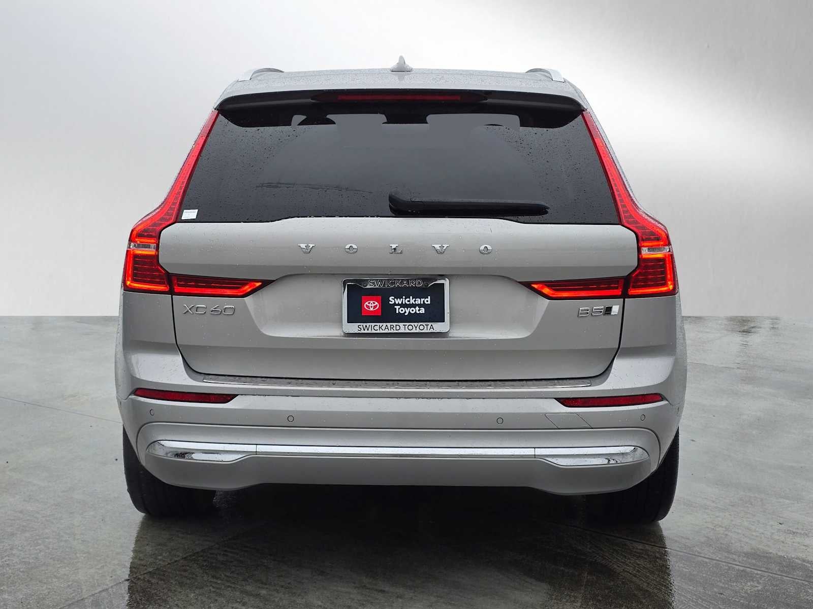 2023 Volvo XC60 Plus Bright Theme