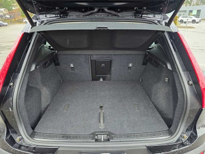 2025 Volvo XC40 Plus Dark Theme