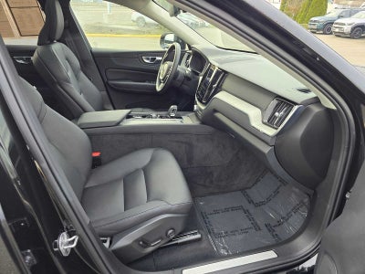 2025 Volvo XC60 Plus