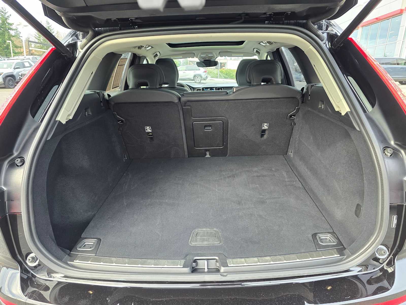 2025 Volvo XC60 Plus