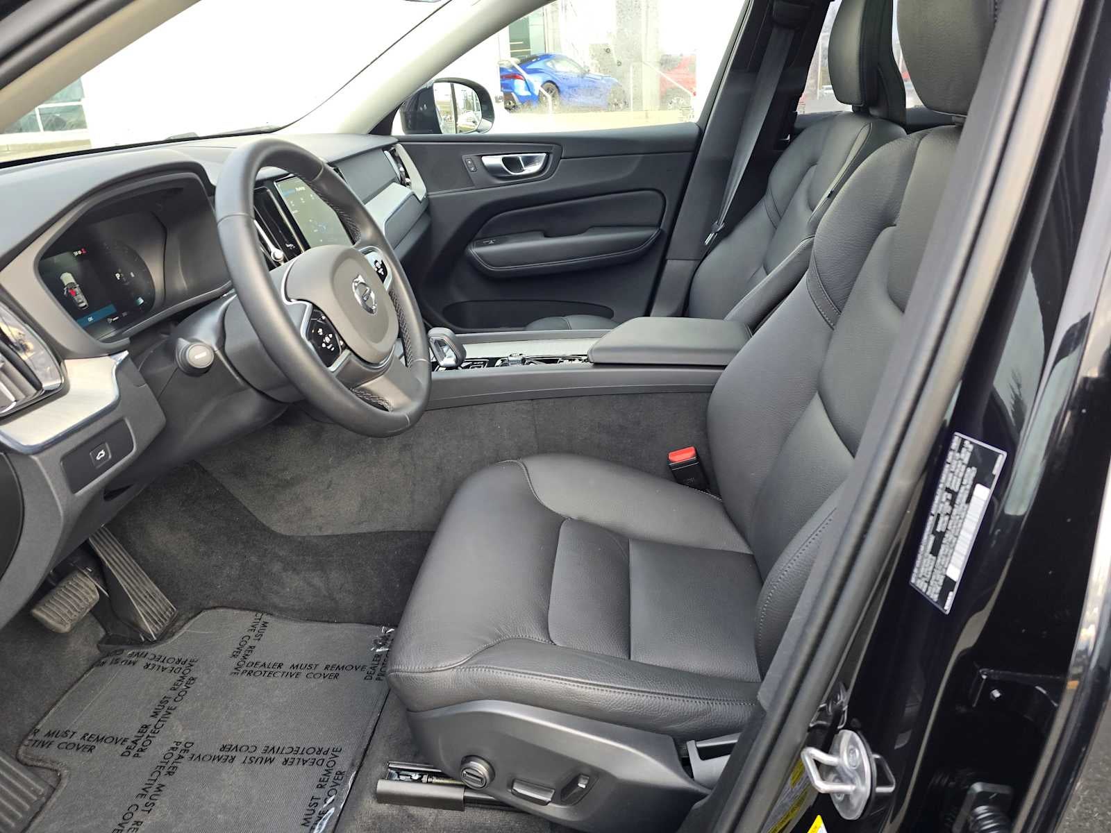 2025 Volvo XC60 Plus