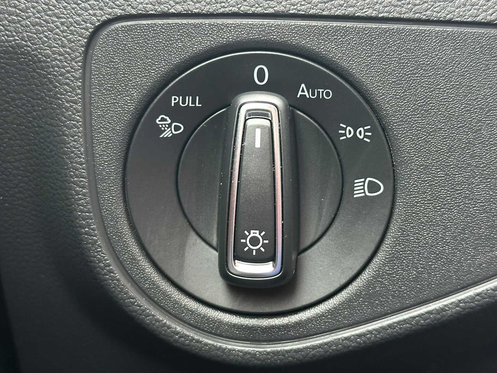 2023 Volkswagen Atlas 3.6L V6 SEL Premium R-Line