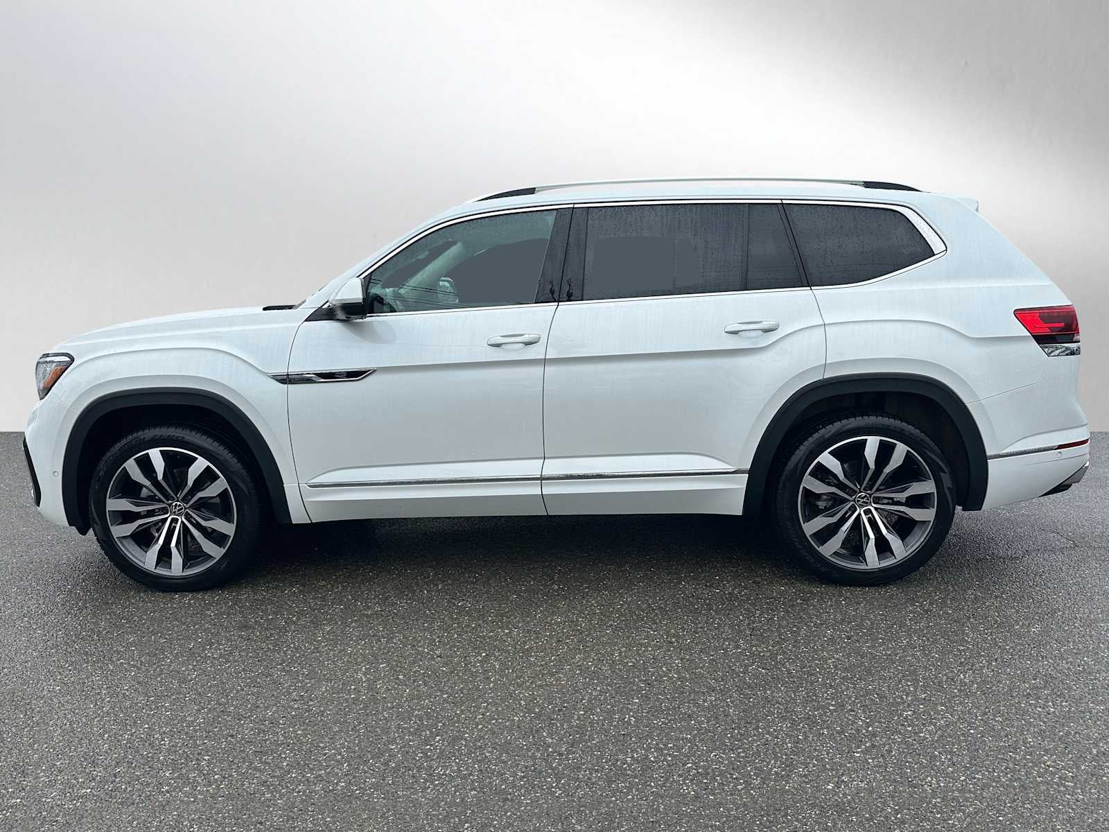 2023 Volkswagen Atlas 3.6L V6 SEL Premium R-Line