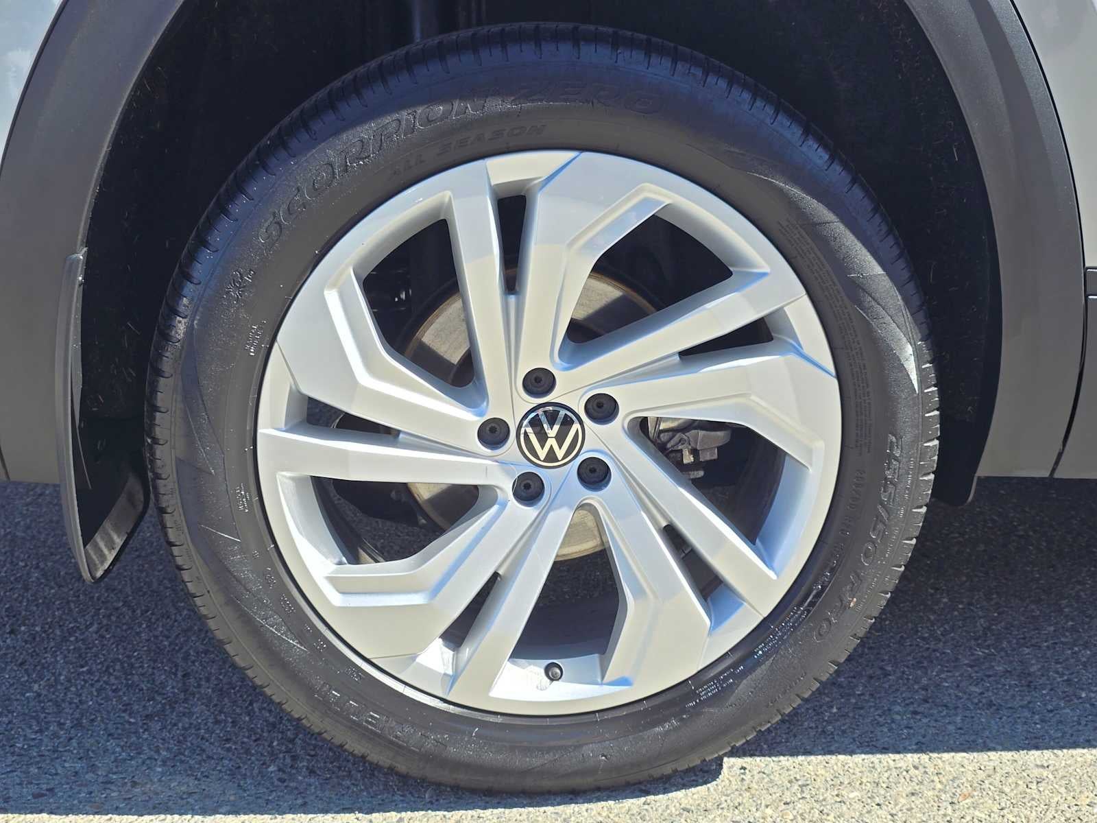 2021 Volkswagen Atlas 3.6L V6 SE w/Technology