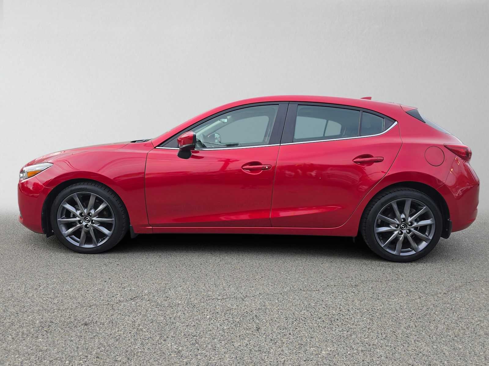 2018 Mazda Mazda3 5-Door Touring