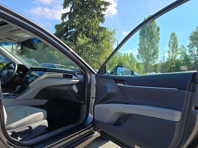 2018 Toyota Camry Hybrid SE