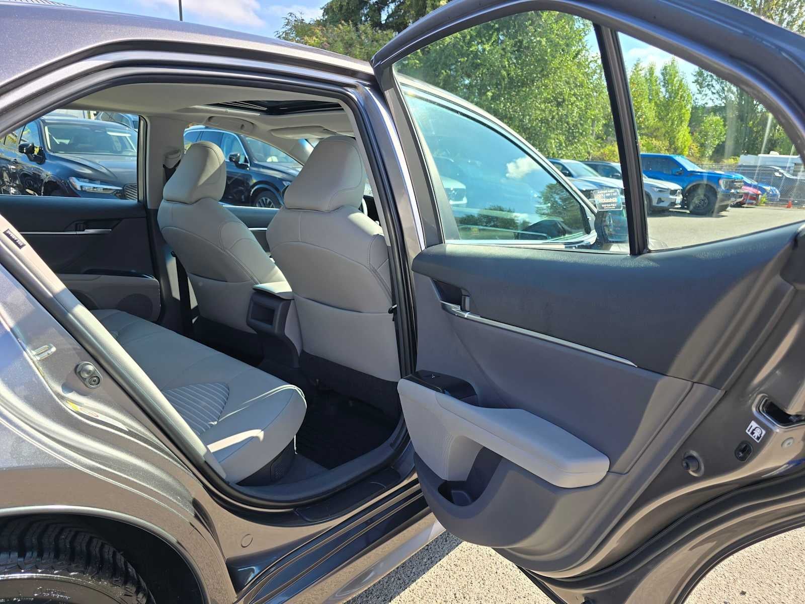 2018 Toyota Camry Hybrid SE