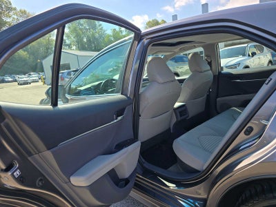 2018 Toyota Camry Hybrid SE