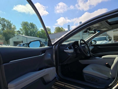 2018 Toyota Camry Hybrid SE