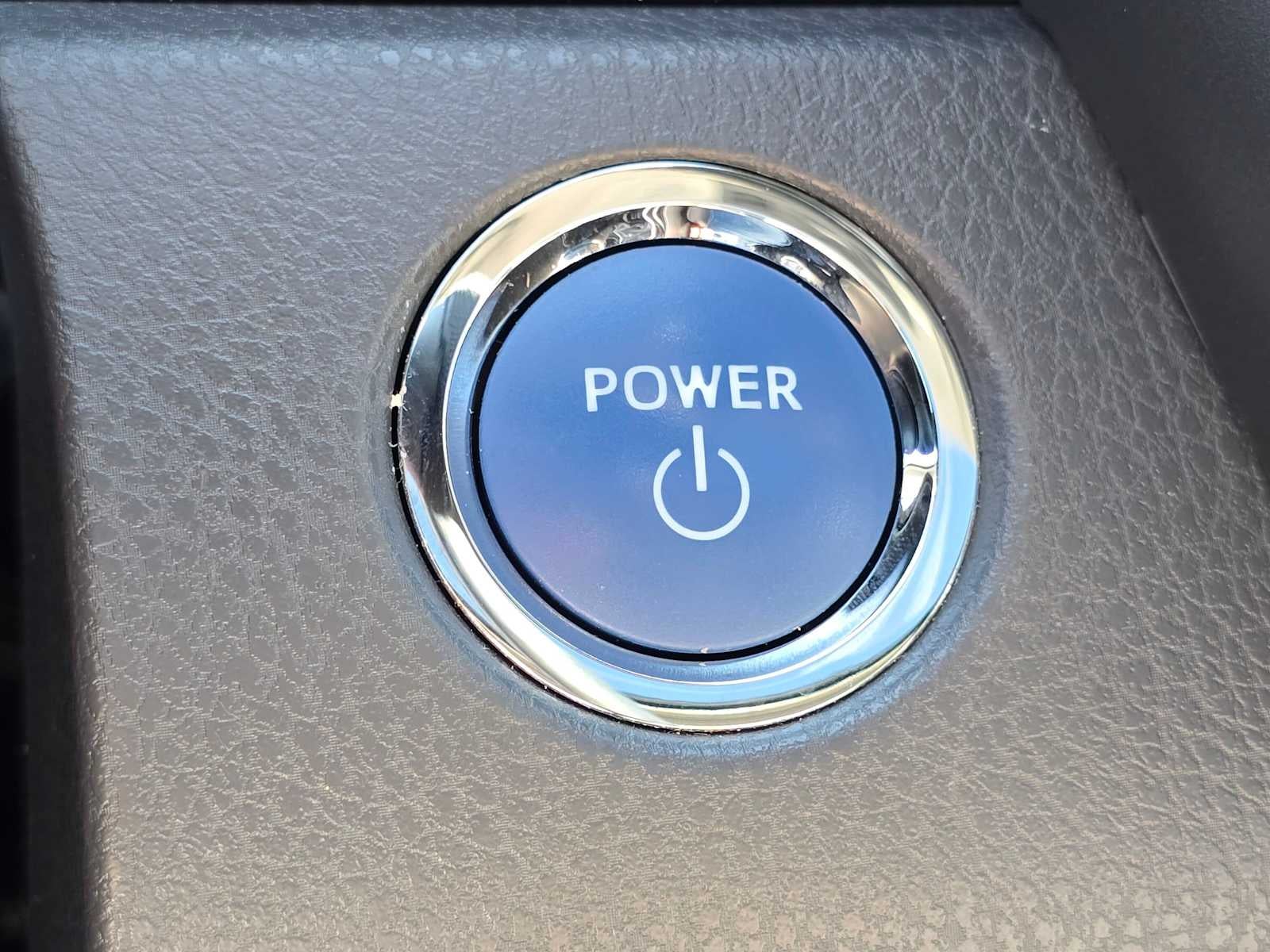2018 Toyota Camry Hybrid SE