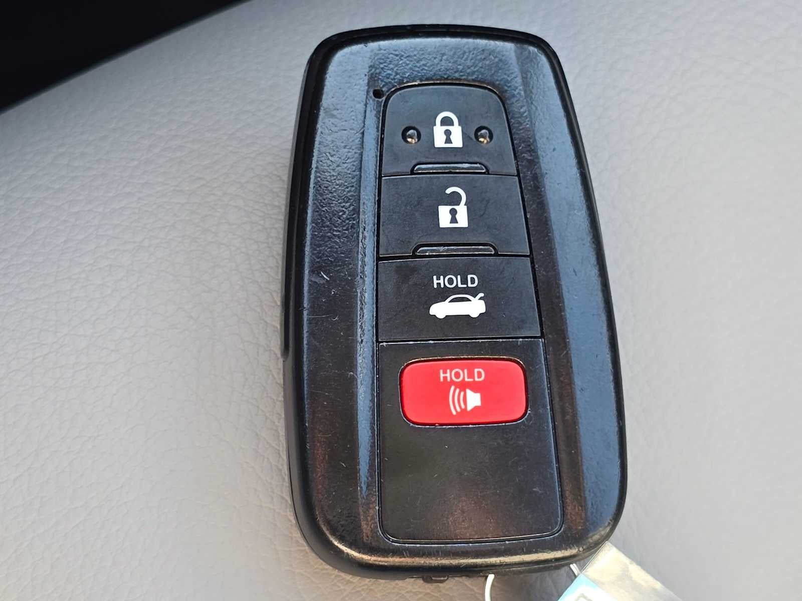 2018 Toyota Camry Hybrid SE