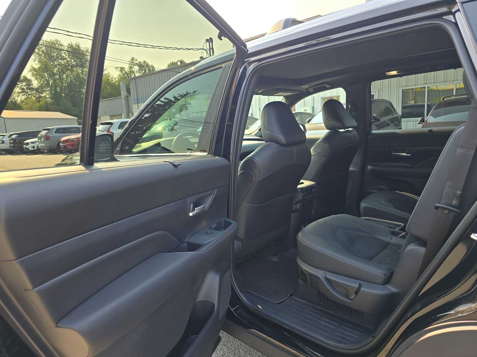 2025 Toyota Grand Highlander Hybrid MAX Platinum