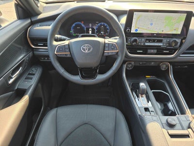 2025 Toyota Grand Highlander Hybrid MAX Platinum
