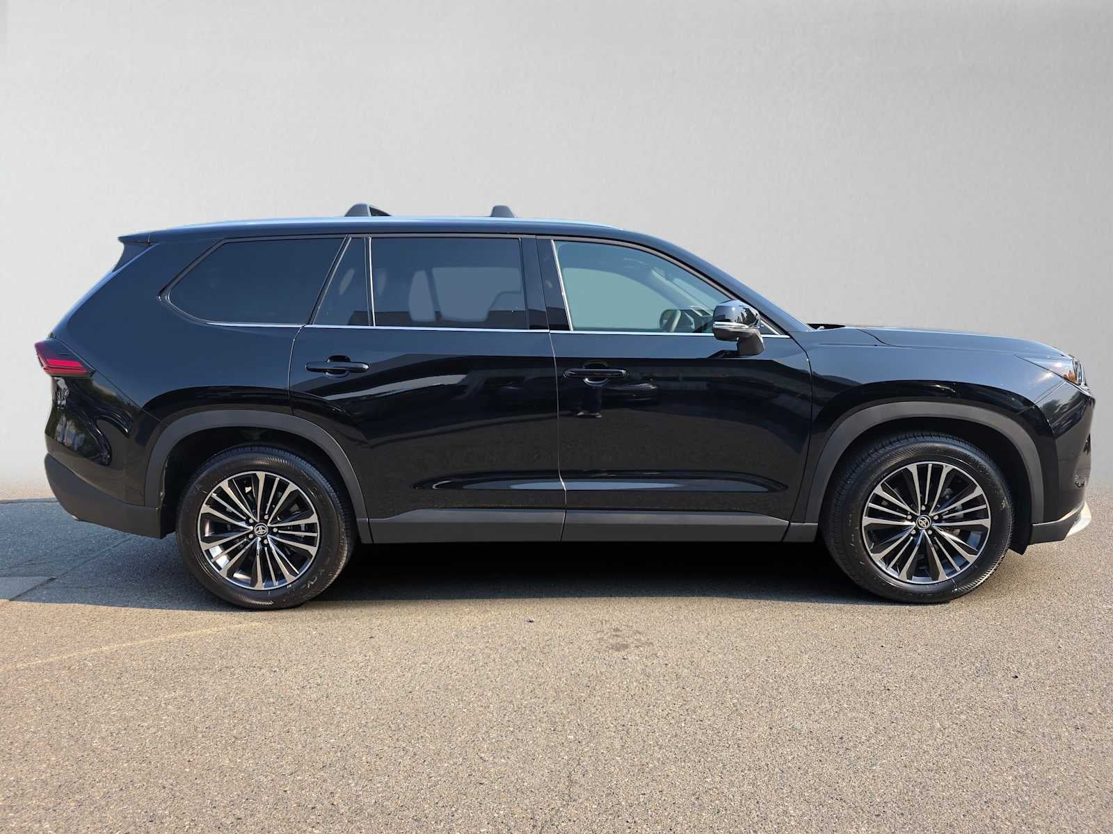 2025 Toyota Grand Highlander Hybrid MAX Platinum
