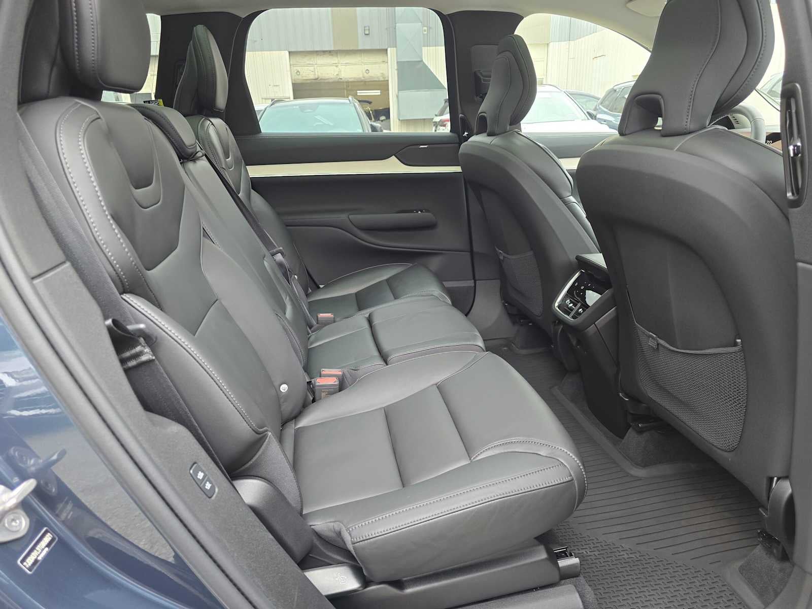 2026 Volvo EX90 Ultra