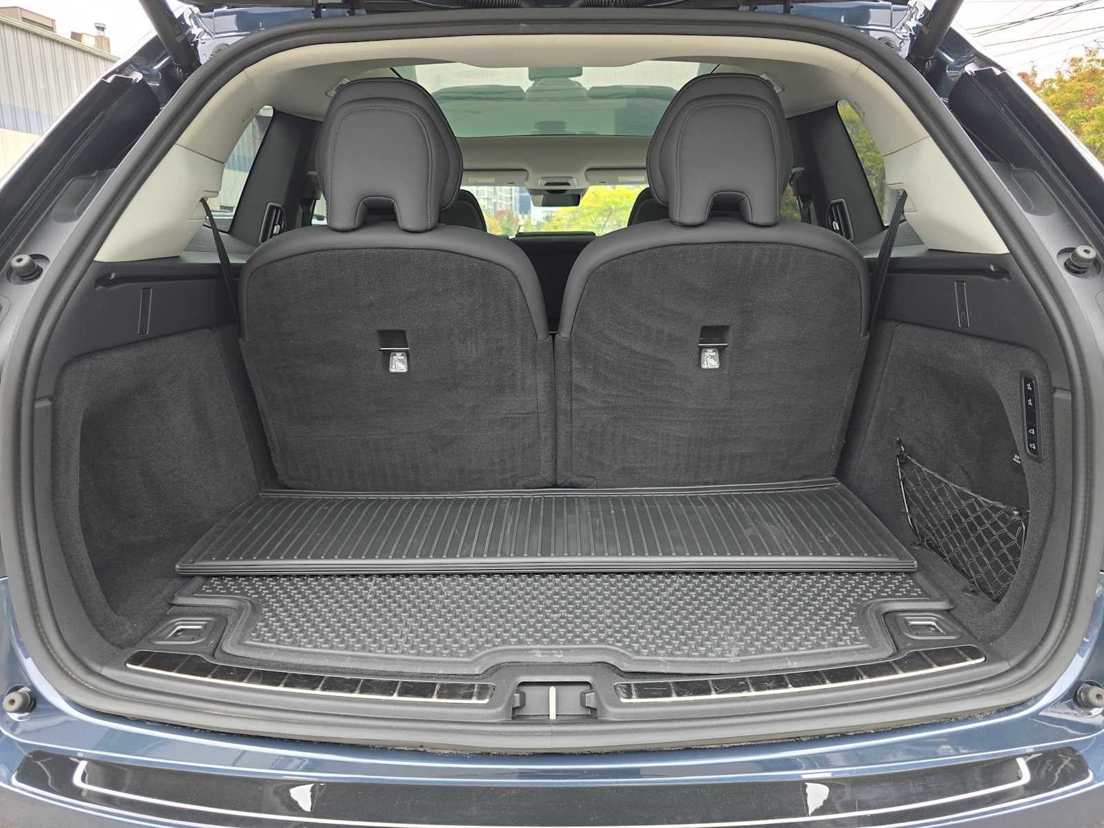 2026 Volvo EX90 Ultra