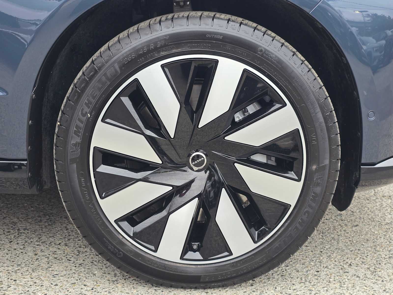 2026 Volvo EX90 Ultra