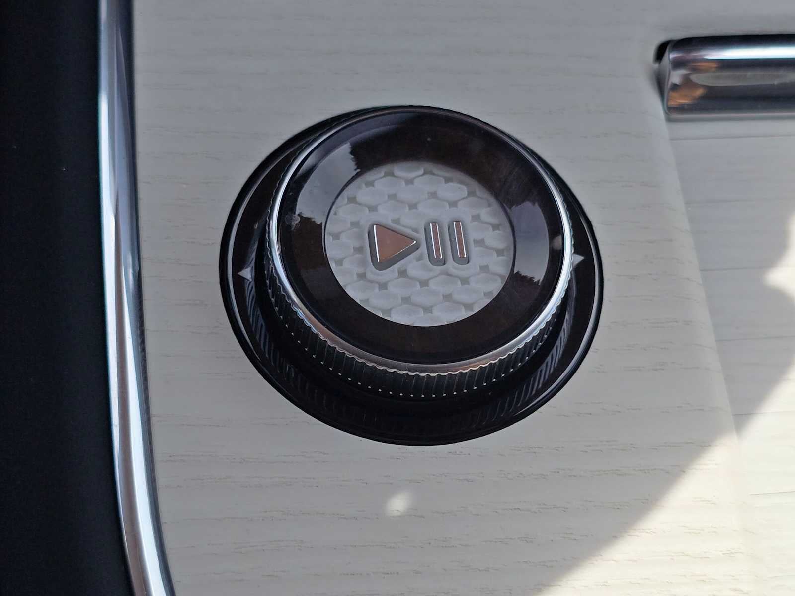 2026 Volvo EX90 Ultra