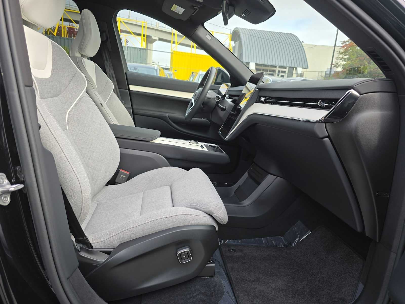 2025 Volvo EX90 Ultra