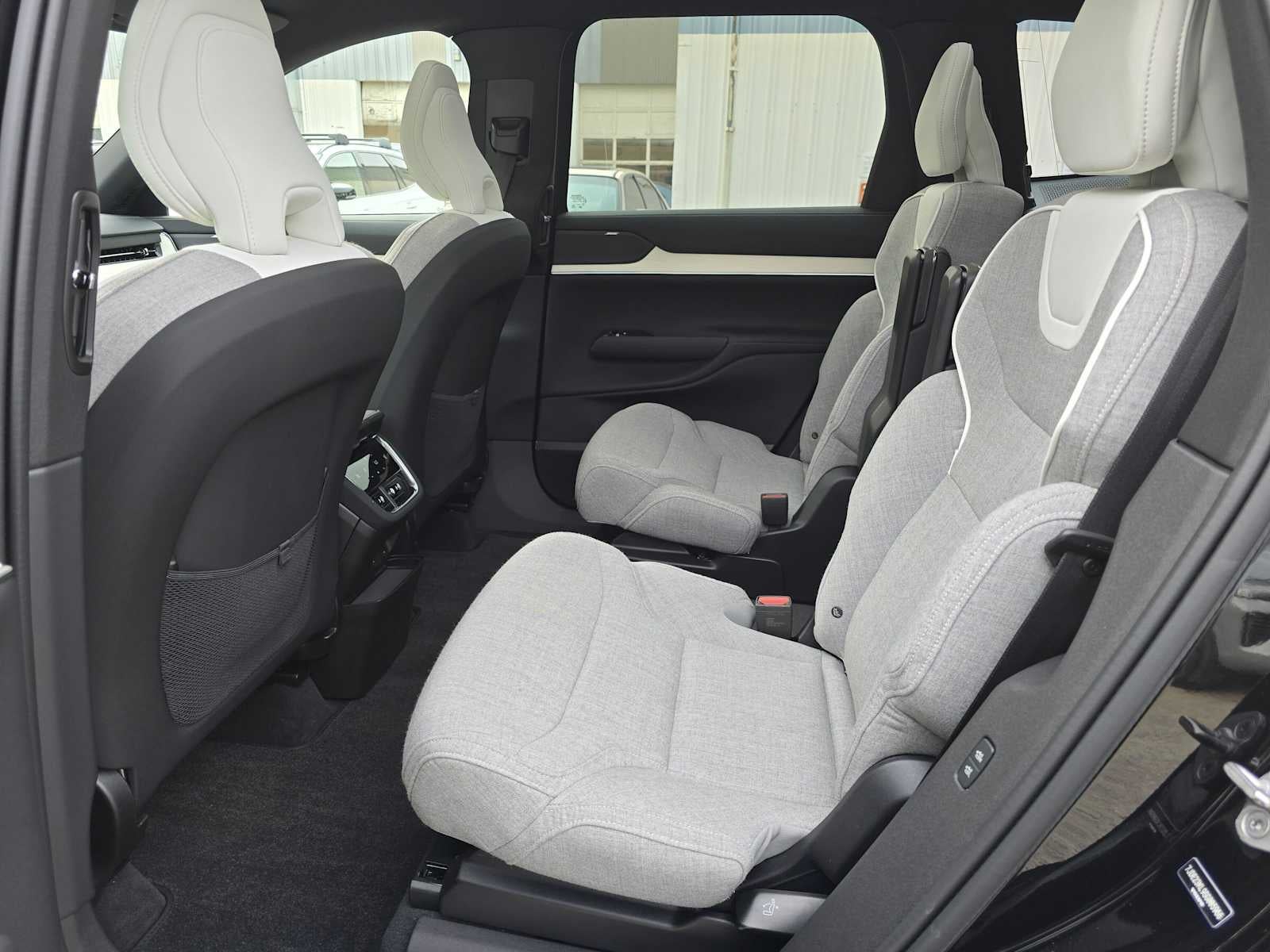 2025 Volvo EX90 Ultra