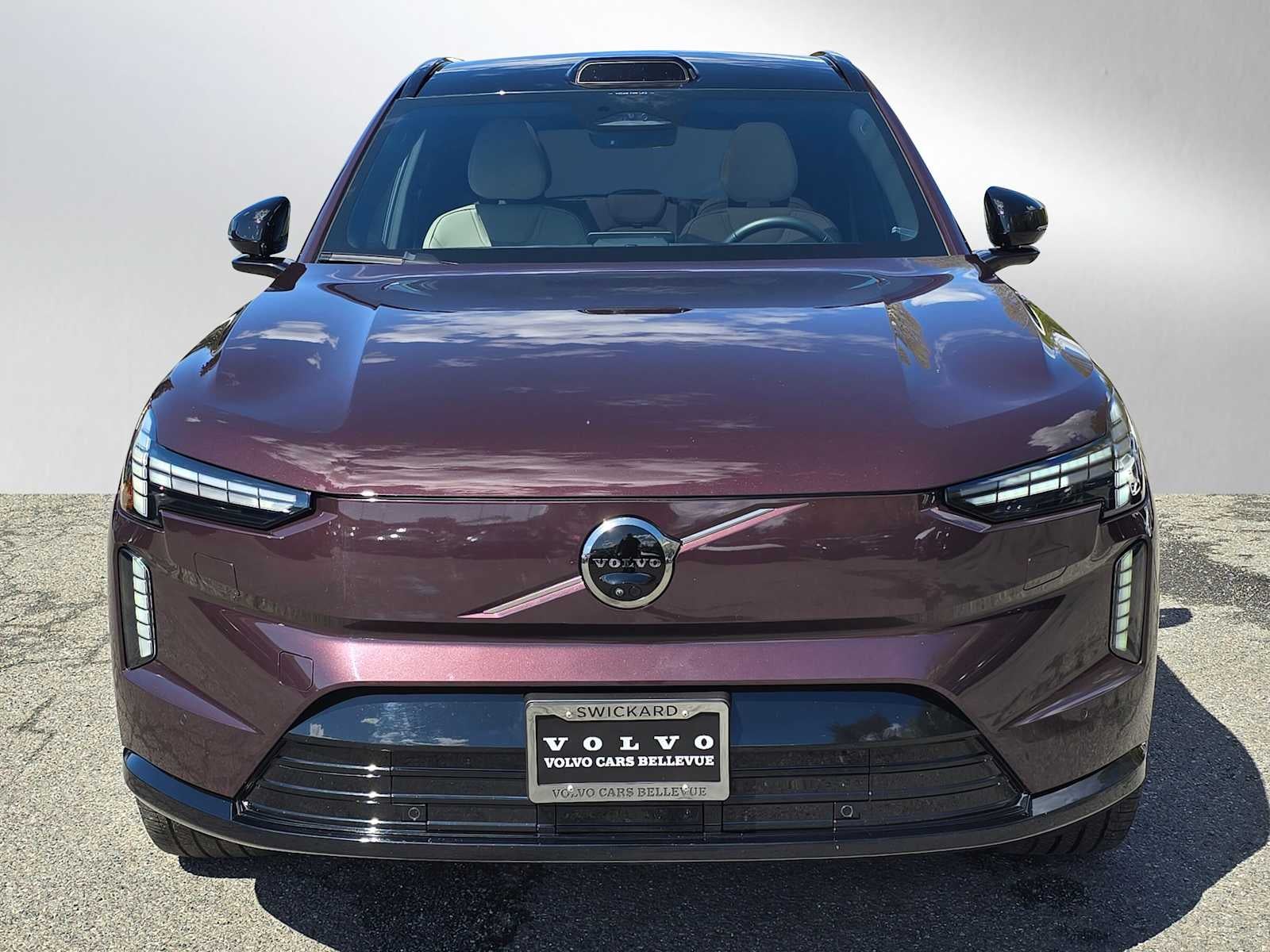 2025 Volvo EX90 Plus