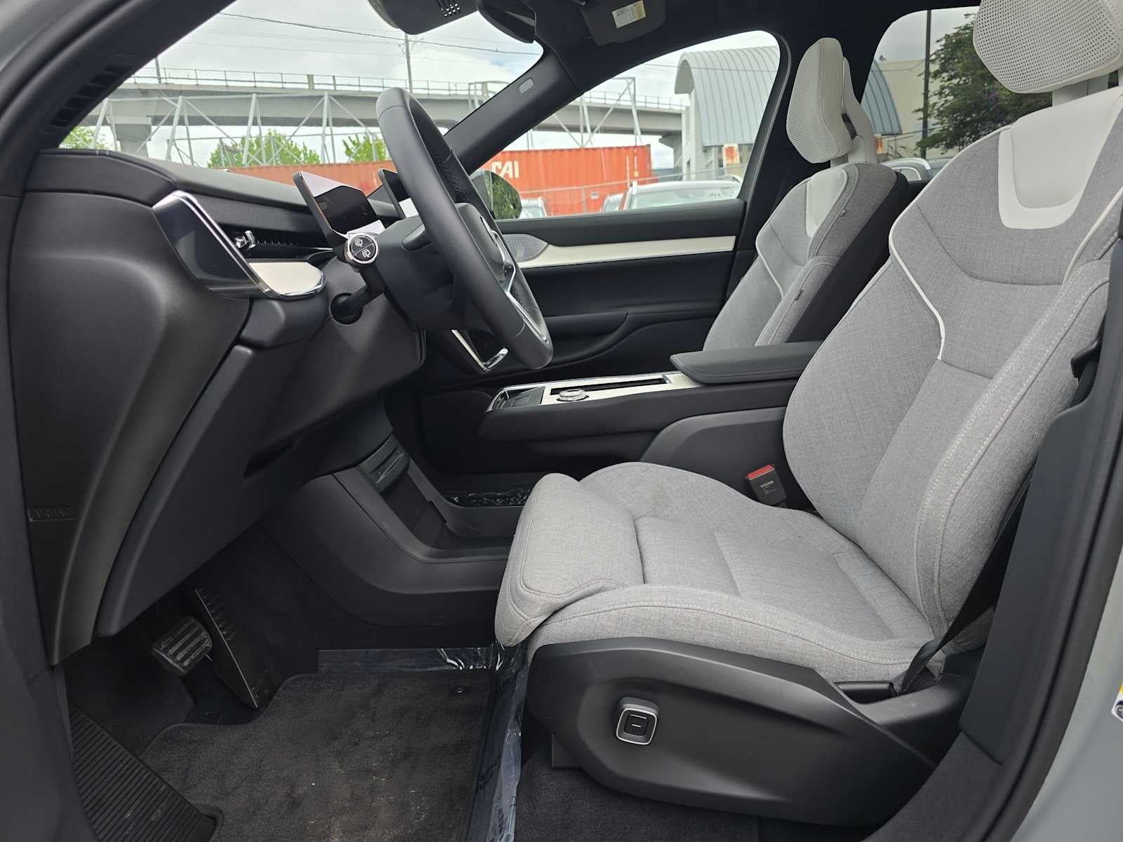 2025 Volvo EX90 Ultra