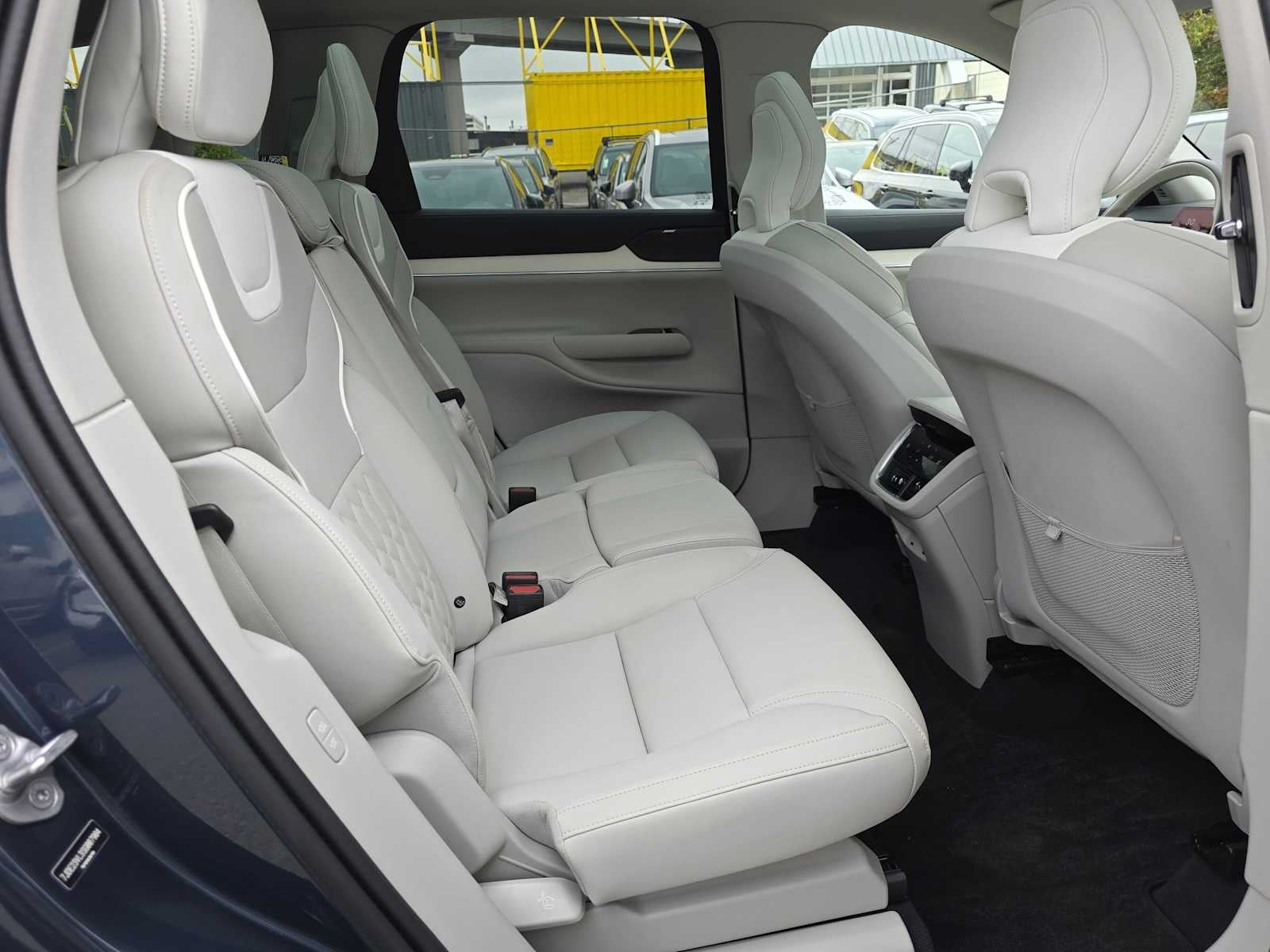 2025 Volvo EX90 Ultra