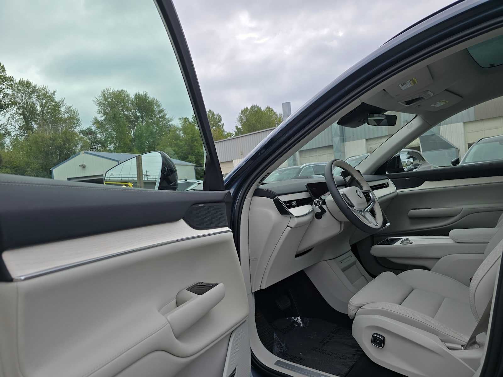 2025 Volvo EX90 Ultra