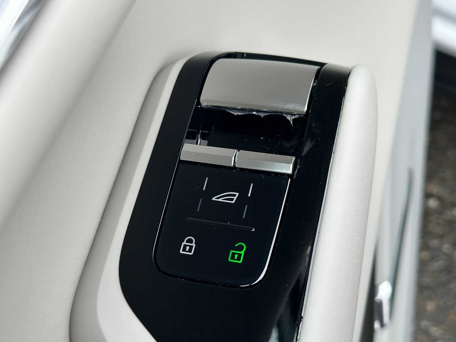 2025 Volvo EX90 Ultra
