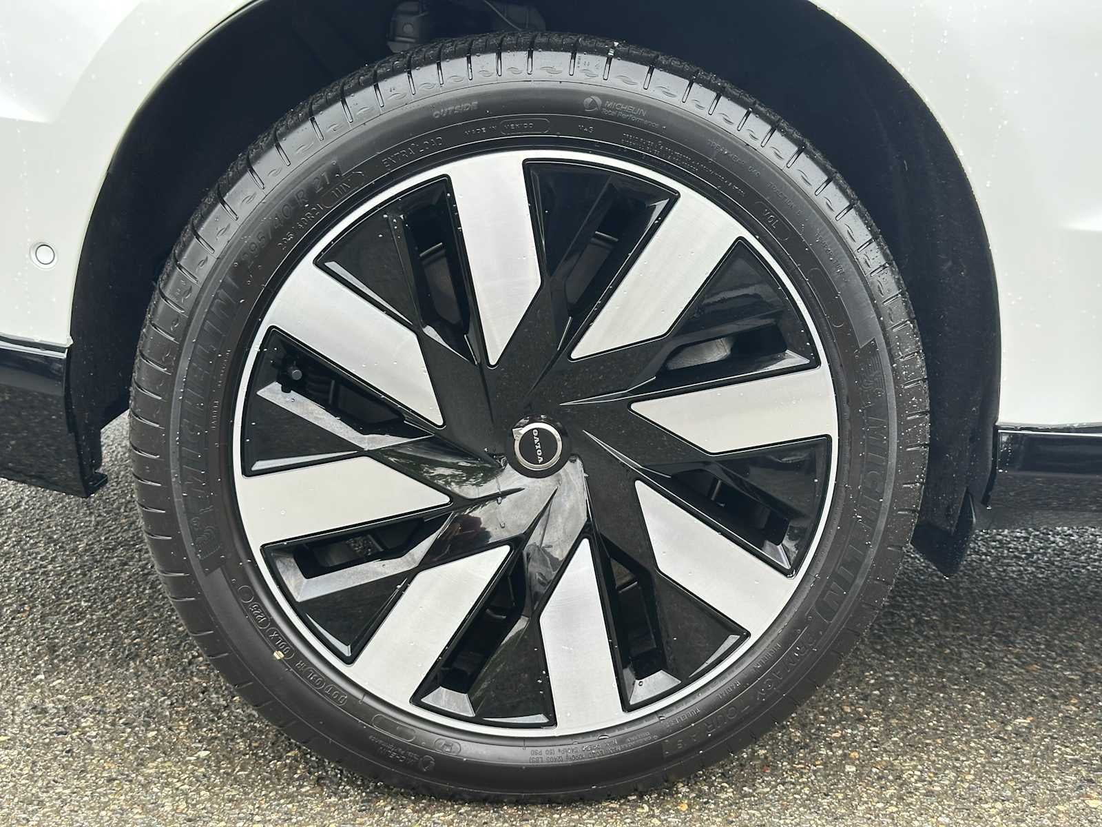 2025 Volvo EX90 Ultra