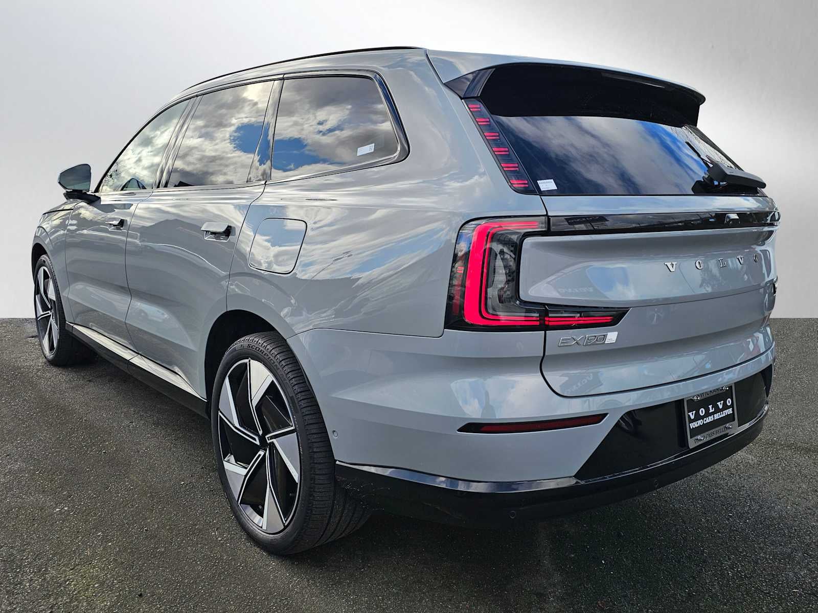 2025 Volvo EX90 Ultra