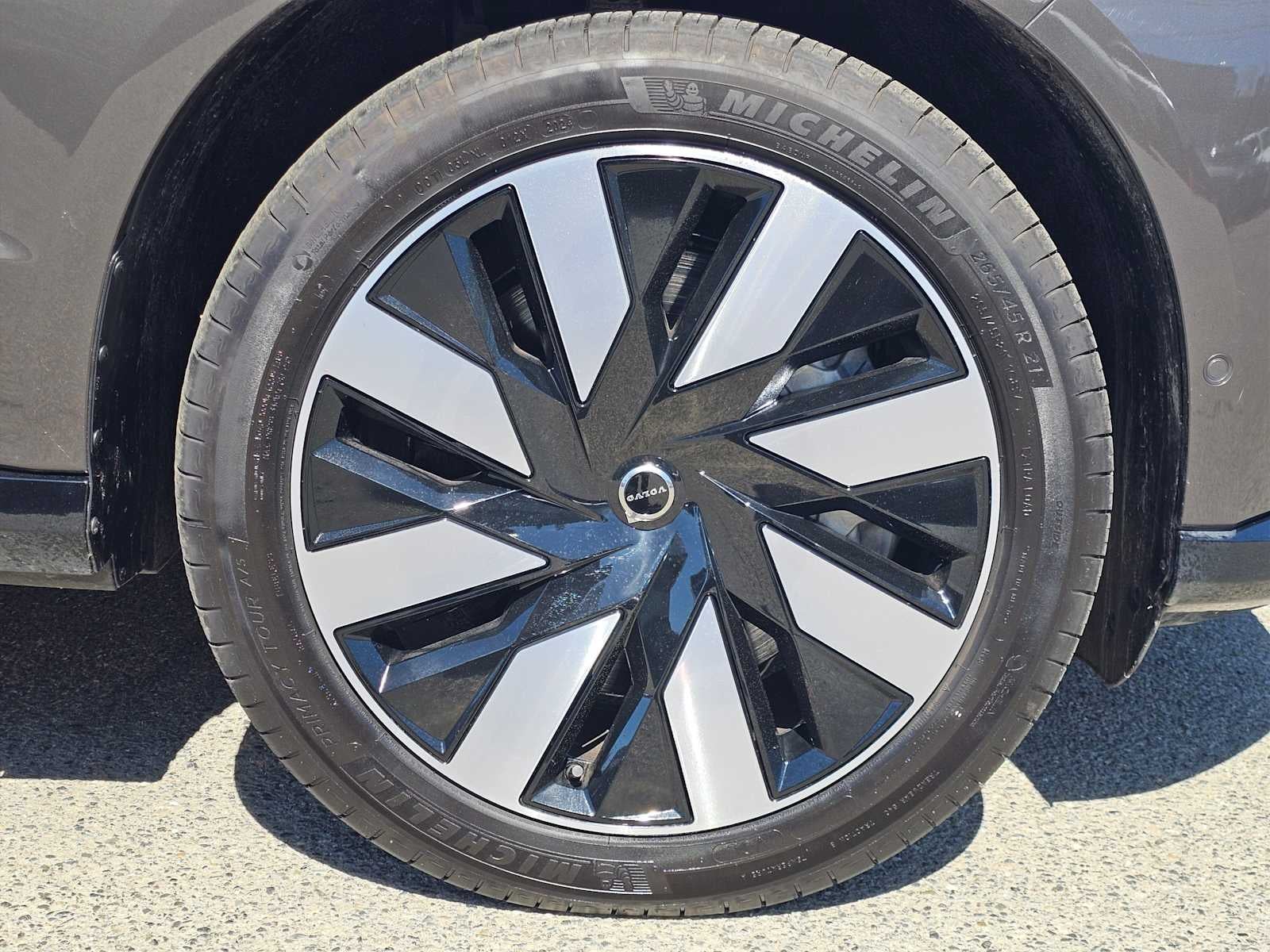 2025 Volvo EX90 Ultra