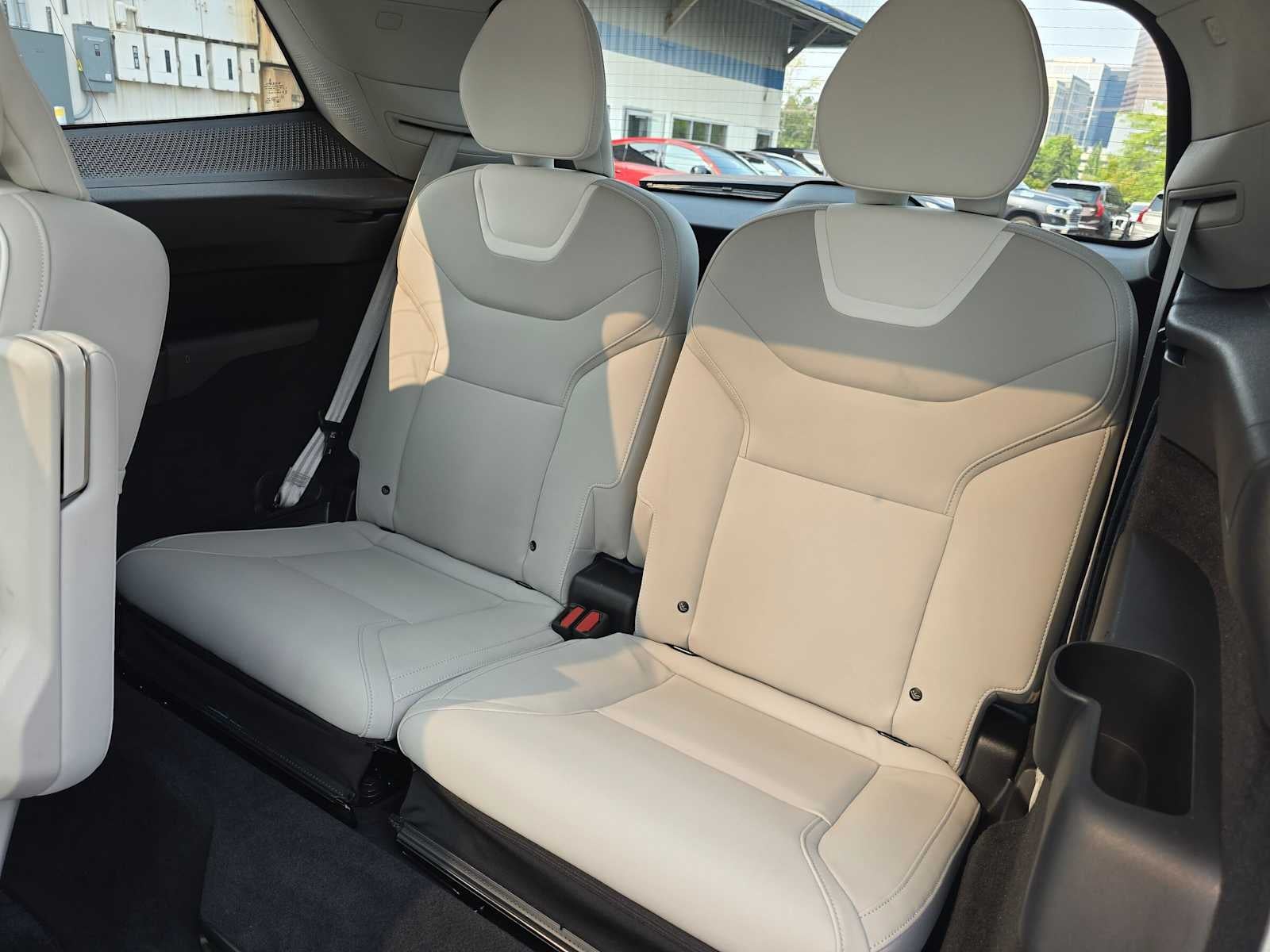 2025 Volvo EX90 Ultra